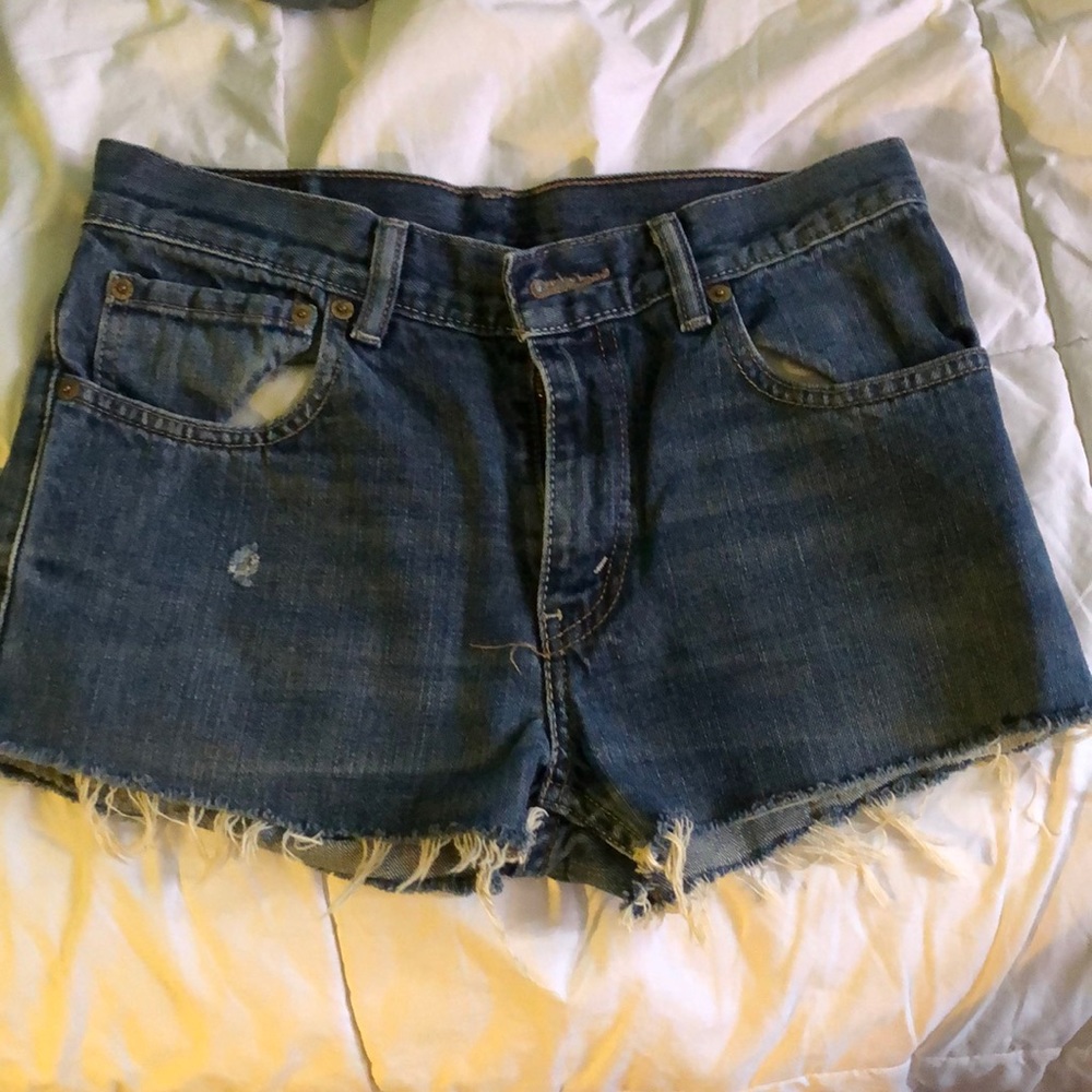 Levi’s 511 cutoff shorts.